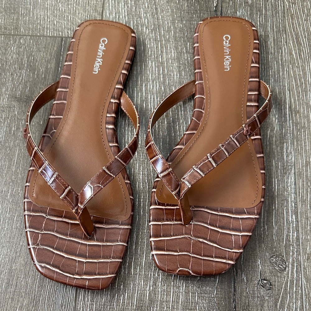 Calvin Klein Stelea Brown Croc-Embossed Thong Sandals